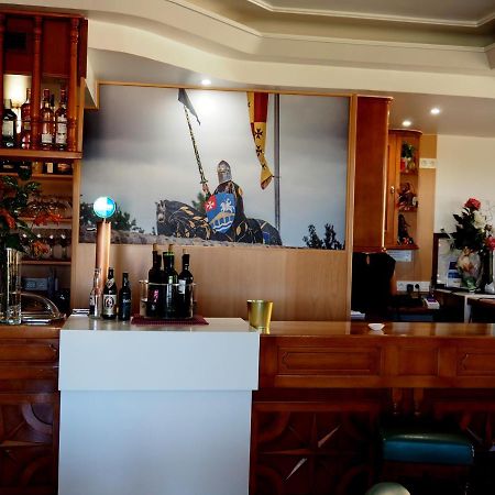 Hostal Don Suero De Quinones Hospital de Orbigo Exterior photo