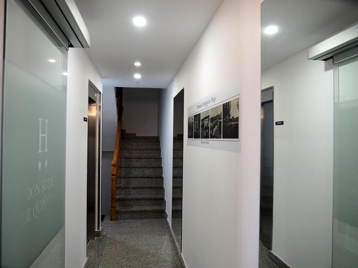 Hostal Don Suero De Quinones Hospital de Orbigo Exterior photo