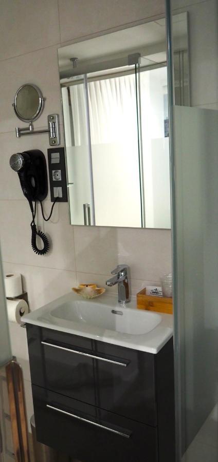 Hostal Don Suero De Quinones Hospital de Orbigo Exterior photo